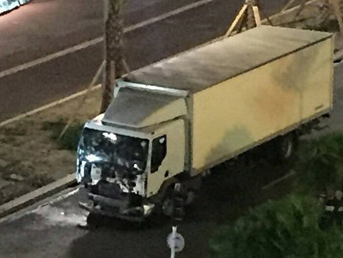 Nizza: il camion non doveva passare