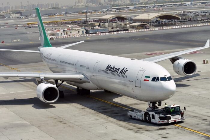 Jet Usa contro un aero civile dell'Iran. Disastro evitato, ma...