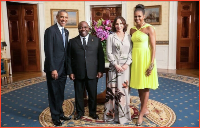 Il deposto dittatore del Gabon, Alì Bongo, insieme a Barack e Michelle Obama durante la visita negli USA nel 2014