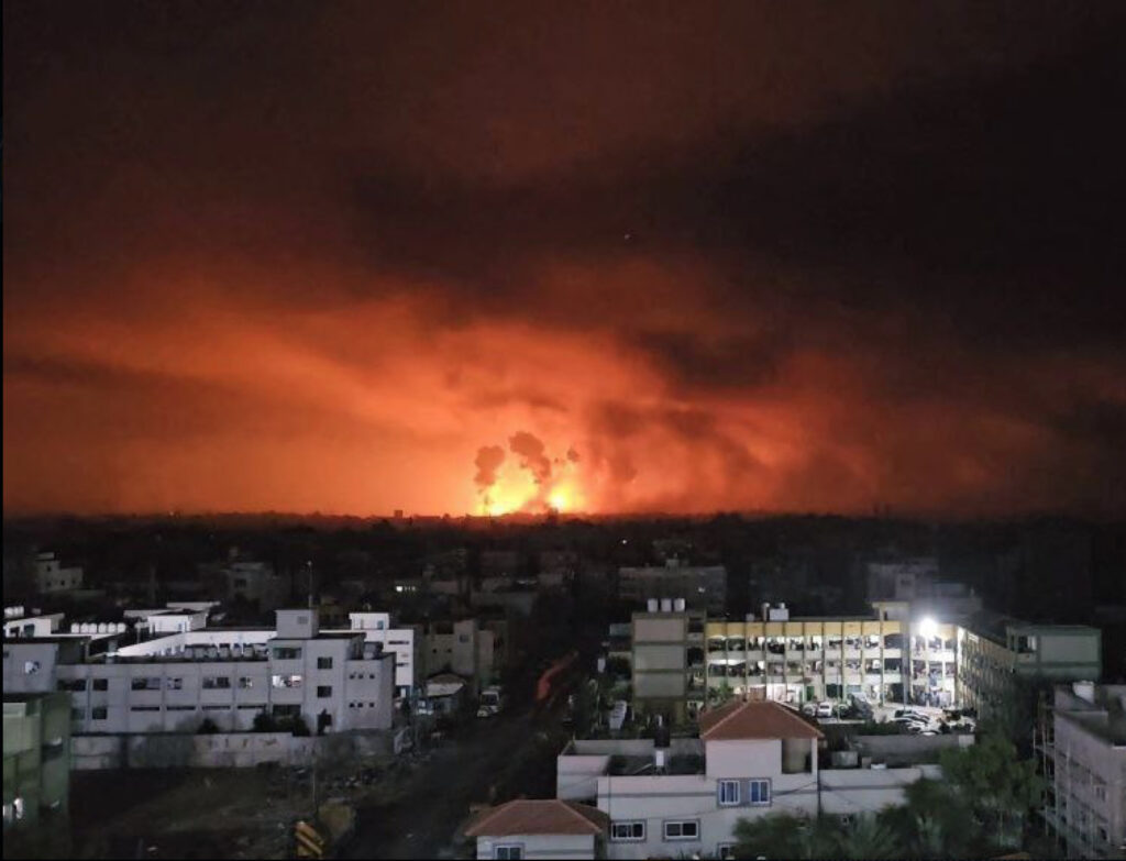 Bombardamenti notturni a GAZA