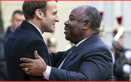 Macron con Ali Bongo deposto dal golpe in Gabon