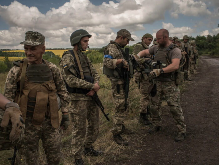 Mercenari addestrano soldati ucraini