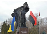 MONUMENTO-A-STEPAN-BANDERA. Haaretz critica l'onore reso a Bandera dalla Rada ucraina