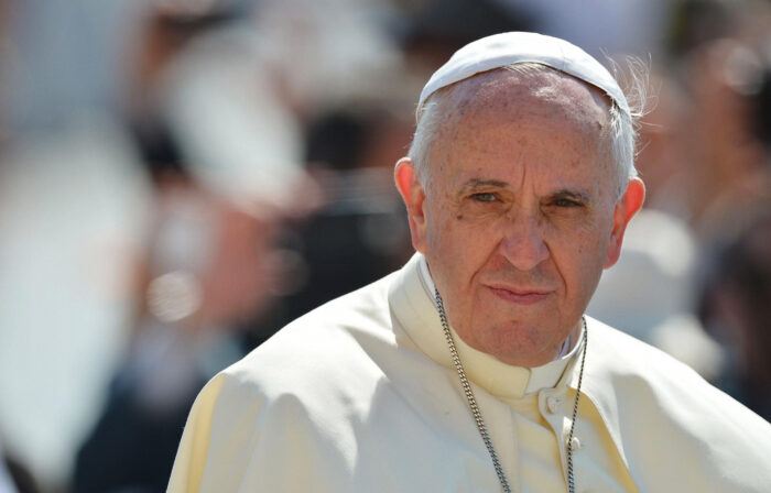Un'immagine di archivio di Papa Francesco. Armi all'Ucraina: le parole del Papa e la loro manipolazione