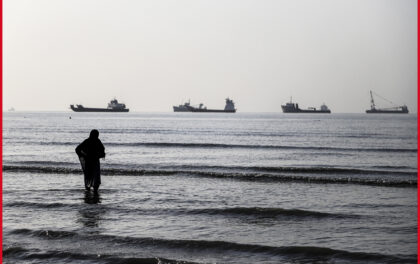 Dubbi sull'attacco al mercantile nello Stretto di Hormuz