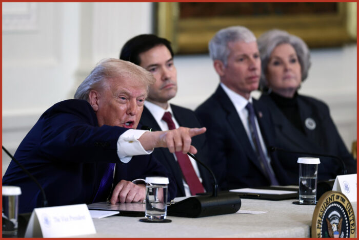 Accordo con Caracas: gli Usa predano il petrolio venezuelano