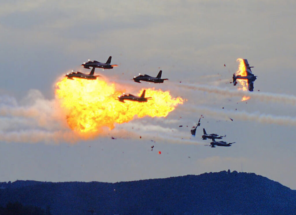 Ramstein, immagine dell'incidente delle Frecce Tricolori. Due dei piloti coinvolti erano in volo la notte della tragedia del DC-9 