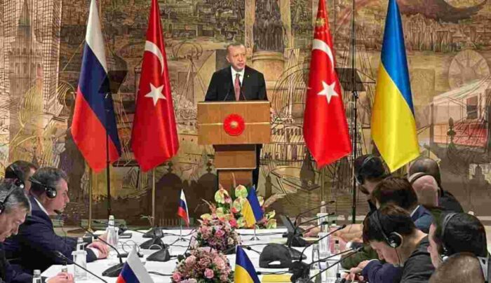 Ucraina: i negoziati in Turchia e la disinformazione-bomba del WSJ