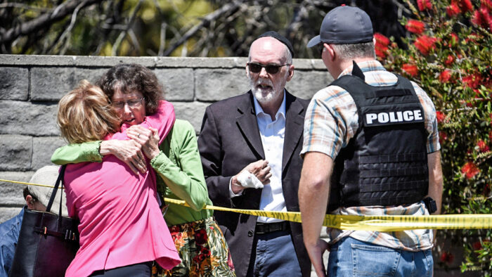 L'attacco alla sinagoga di San Diego