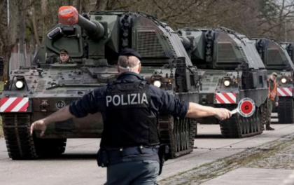 Un uomo solo può fermare la storia: i vigili e i carri armati per l'Ucraina
