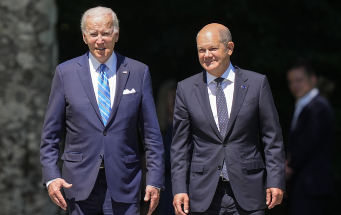 Joe Biden con Olaf Scholz