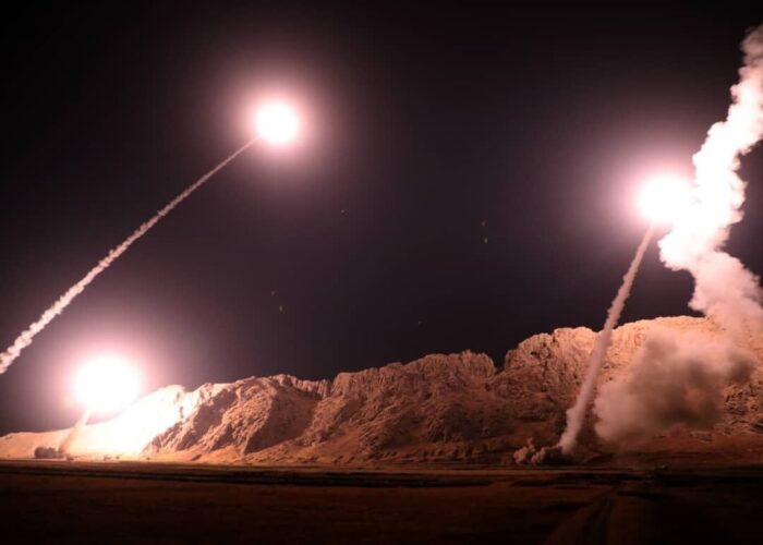 La cyberguerra Iran-Israele e i missili che cambiano rotta