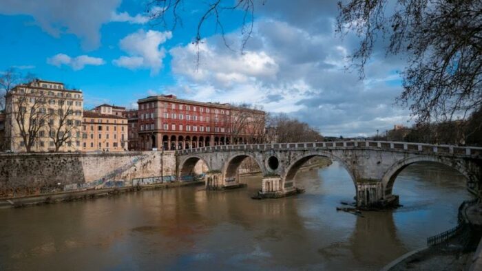 Una finestra sul Lungotevere