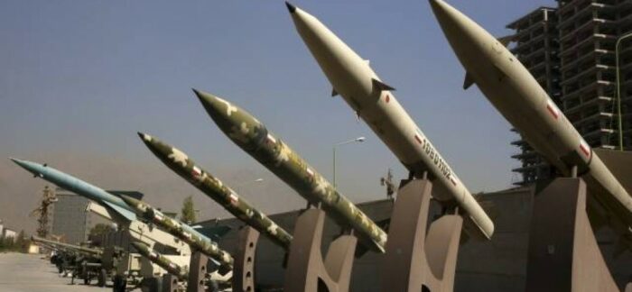 L'Iran frena il suo programma missilistico