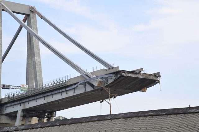 Il crollo del ponte Morandi e il crollo delle Torri
