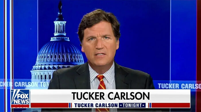 Tucker Carlson licenziato da Fox News