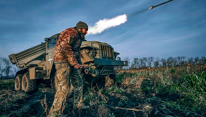 Scena di guerra in Ucraina. La crudeltà della guerra per procura, dall'Afghanistan all'Ucraina