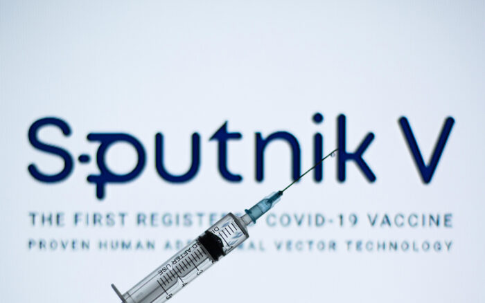 Contrordine compagni, ora il vaccino Sputnik va bene